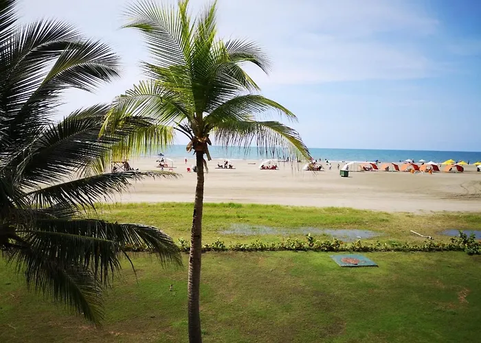 Apartamento En La Playa Con Terraza Y 4 Piscinas